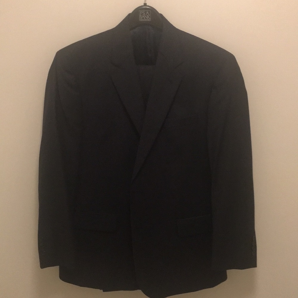 Jos. A. Bank Men’s Suit.